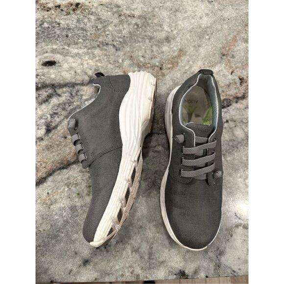 Nurse Mates Align Velocity Grey Sneakers Size 8 M - Picture 2 of 11